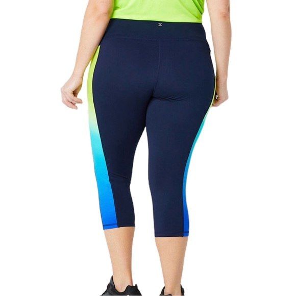 Xersion Women’s Plus Size Blue Move High Rise Quick Dry Plus Workout Capris - Picture 2 of 11